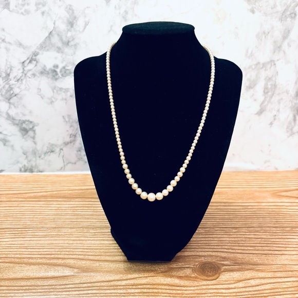 Vintage Pearl Necklace with White Gold Plated Lobster Clasp - Picture 1 of 6